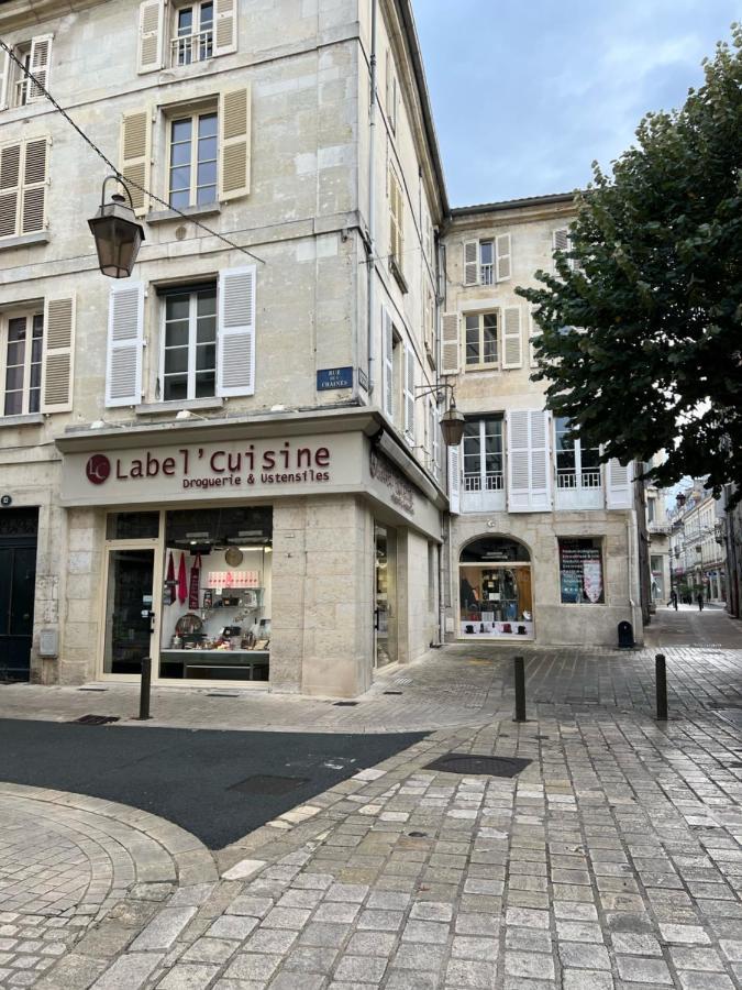 Luxe Et Charme - Le Carre Saint-Silain - Meuble De Tourisme 3 Etoiles Apartment Perigueux Bagian luar foto