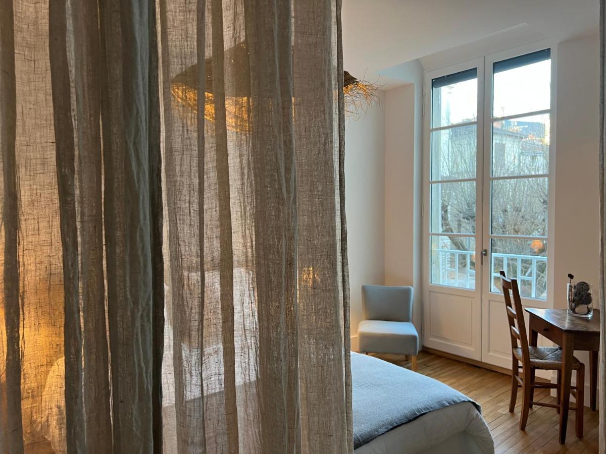 Luxe Et Charme - Le Carre Saint-Silain - Meuble De Tourisme 3 Etoiles Apartment Perigueux Bagian luar foto